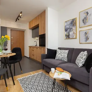 Praga Kokoryczki With Parking By Renters Апартаменты Варшава
